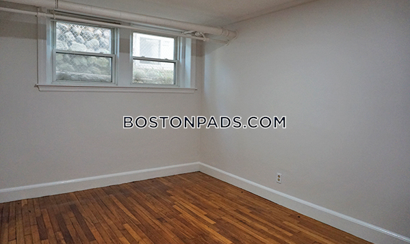 Building Photo - 95 Adams St