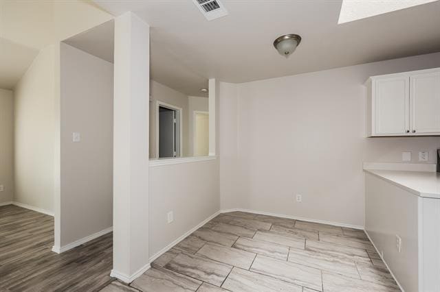 Foto del edificio - 204 Meadowbrooke Dr