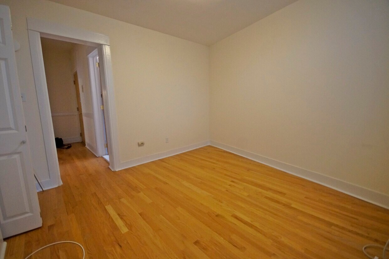 Foto principal - 379 Undercliff Ave