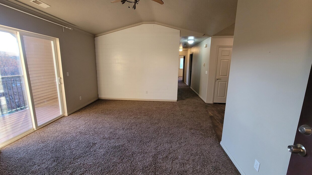 3371 E Ridge Rte Rd, Eagle Mountain, UT 84005 Townhome Rentals in Eagle Mountain UT