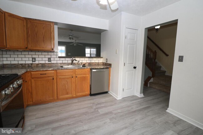 Building Photo - 50 Cardington Ct