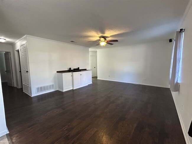 Foto del edificio - 3 br, 2 bath House - 3321 Kingfisher Ln