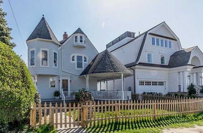 Photo - 31 Ensign Rd House