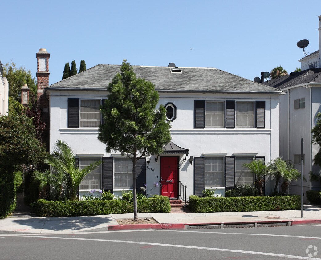 Building Photo - 9900 Durant Dr