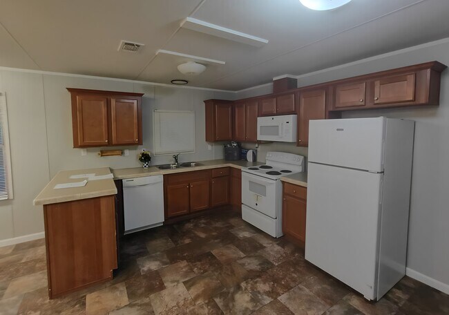 Foto del edificio - 46 Deerwood Park