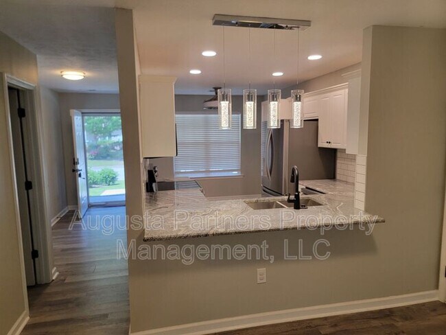 Building Photo - 1209 Bison Way