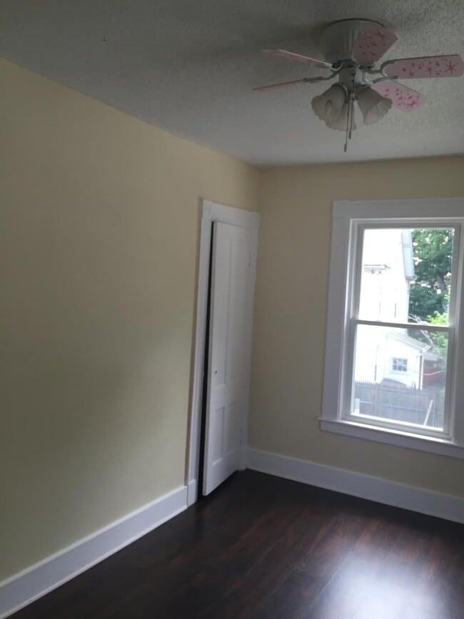 Foto del edificio - 584 Washington Ave