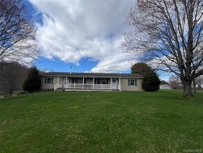 Building Photo - 867 Van Wagner Rd