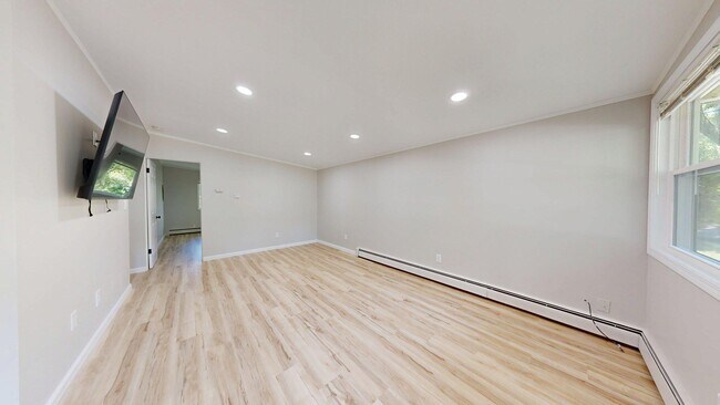Building Photo - 122 Allen Dr