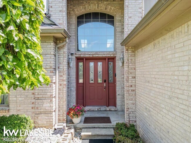 Building Photo - 51460 Blue Spruce Dr