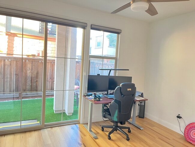 Building Photo - 2880 Patcham Cmn