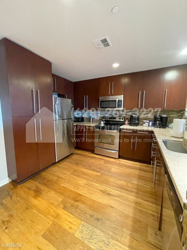 Foto del edificio - 1 br, 1 bath Condo - 1375 Lick Avenue Unit...