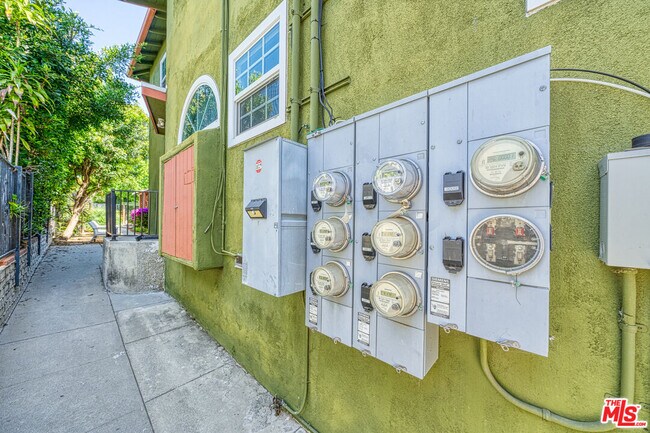 Foto del edificio - 1112 Ocean Park Blvd