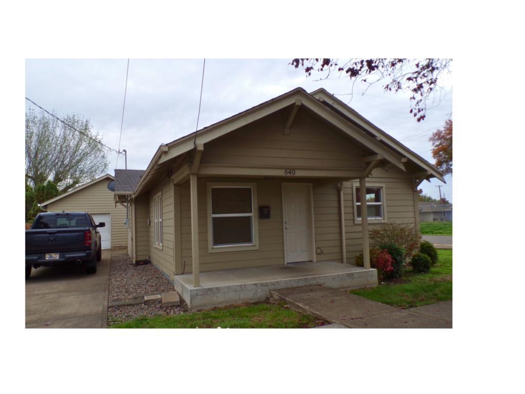 Primary Photo - 640 SW 12th Ave