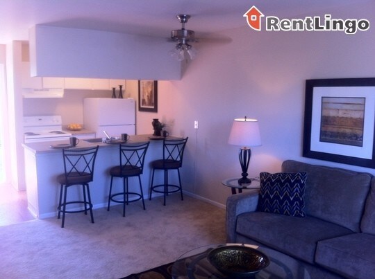 Foto del edificio - 5535 Timber Creek Pl Dr
