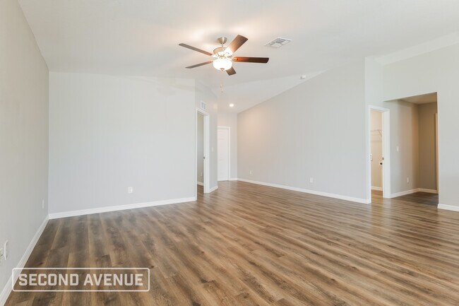 Foto del edificio - 1423 NE 16th Pl