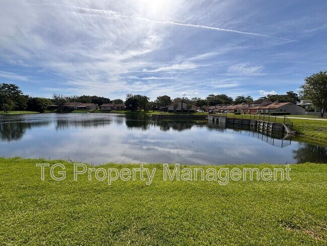 Foto del edificio - 7823 Fawn Brook Cir E