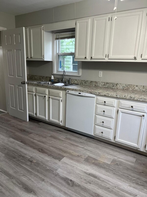 Building Photo - 4501 Parkton Dr
