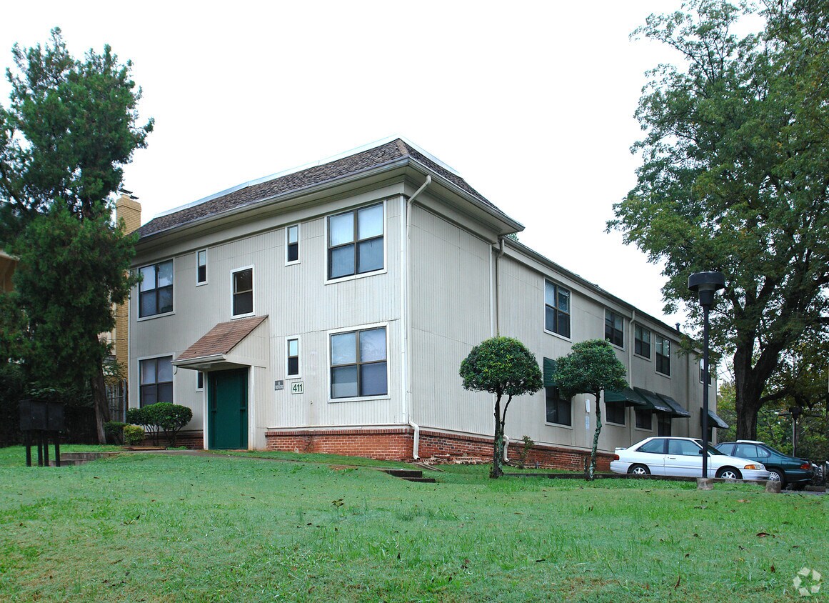 Foto del edificio - 411 NE Parkway Dr