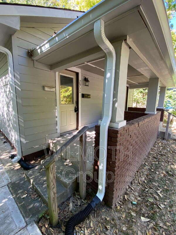 Photo - 2930 N Dearborn St Apartment