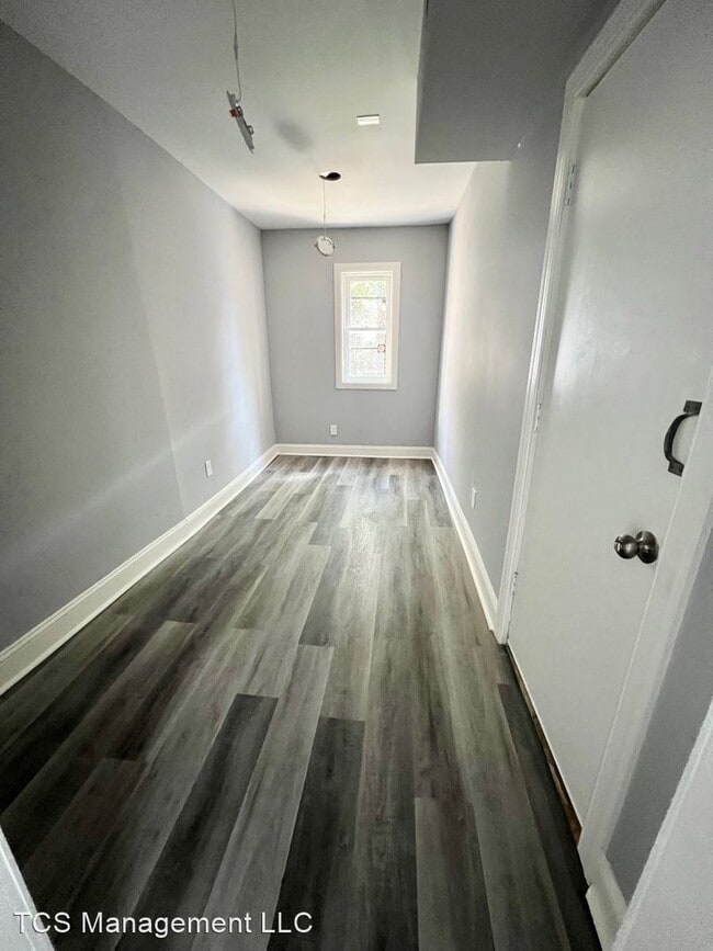 Building Photo - 3 br, 1.5 bath House - 2557 North Lee Street