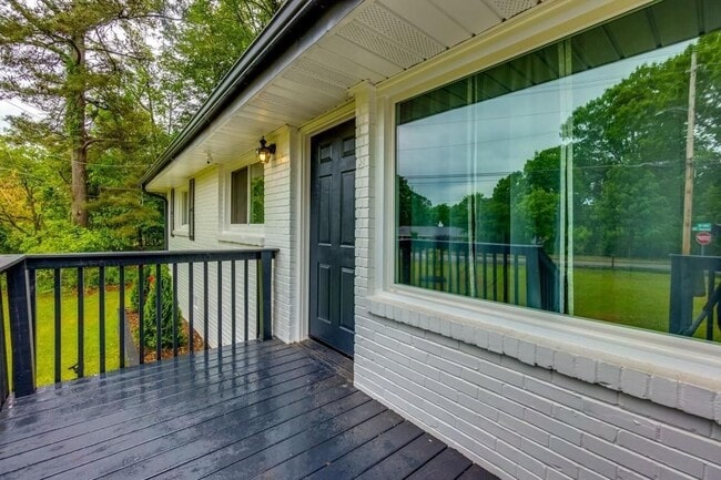 Foto del edificio - 2636 Sandtown Rd SW