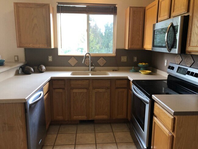 Foto del edificio - 3550 Porterfield Pl