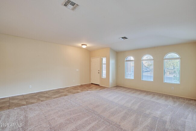 Foto del edificio - 9137 W Kirby Ave