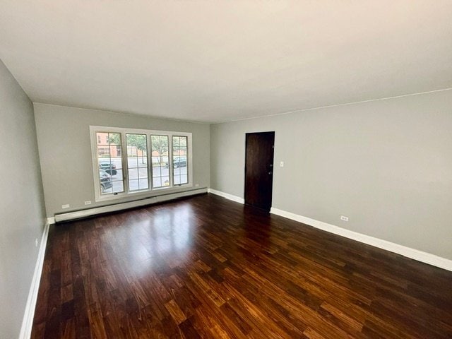 Foto del edificio - 522 LaGrange Rd