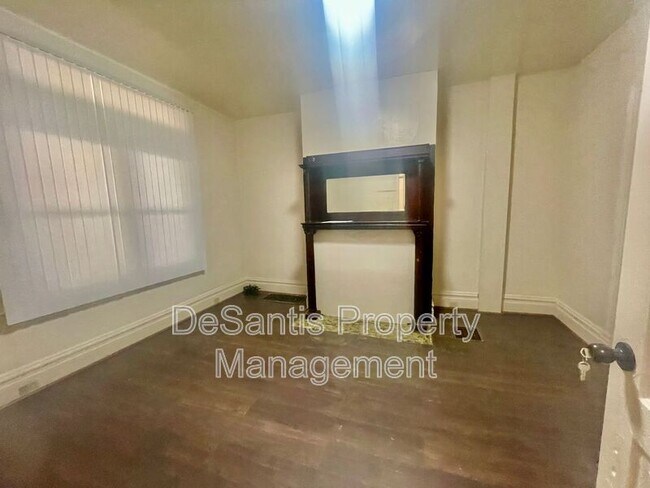 Foto del edificio - 3104 Terrace St