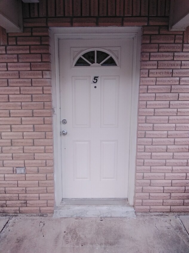 4620 N D St, McAllen, TX 78504 Townhome Rentals in McAllen TX