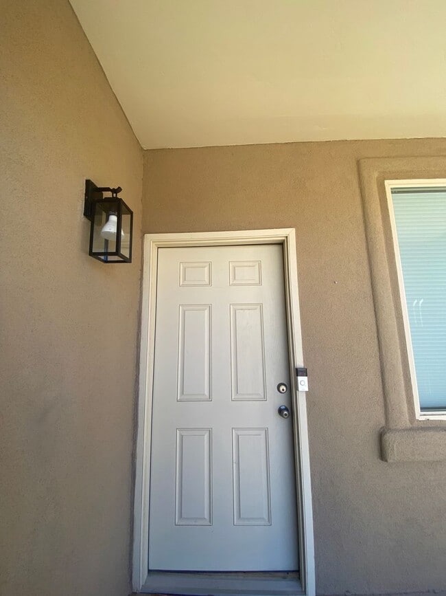 Foto del edificio - Beautiful 3 Bedroom 2.5 Bathroom House Ava...
