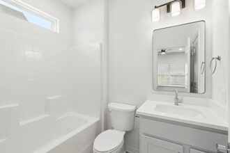 Building Photo - 228 Richards St