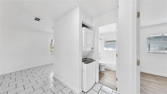 Foto del edificio - 1204 E Seneca Ave