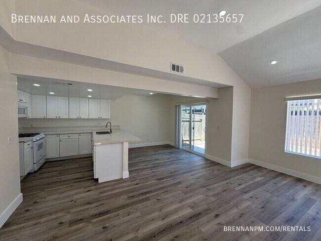 Building Photo - 1130 Sumner Ave
