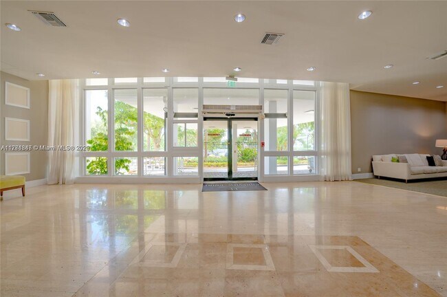 Foto del edificio - 1861 NW South River Dr