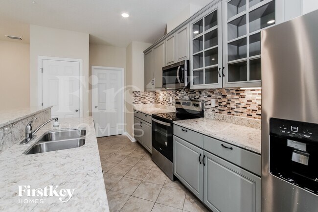 Foto del edificio - 9787 Bridgeway Ave