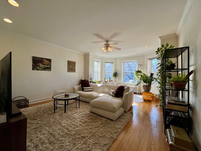 Foto del edificio - 403 Sherman Ave