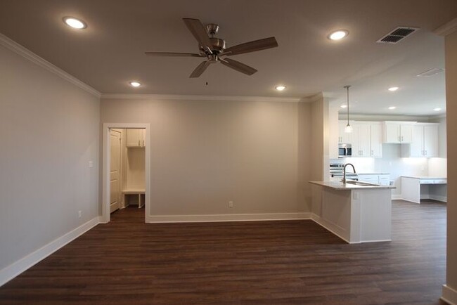 Building Photo - Luxury 3 Bedroom 2 Bath Townhomes in Bulla...