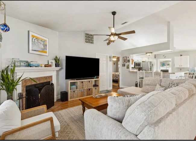 Foto del edificio - 96038 Maple Ct