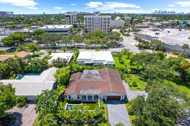 Foto del edificio - 2600 NE 33rd St