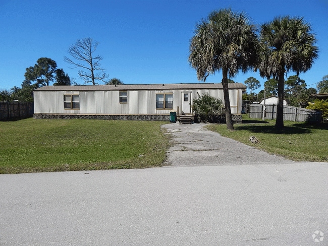 Building Photo - 11221 Olive Cir