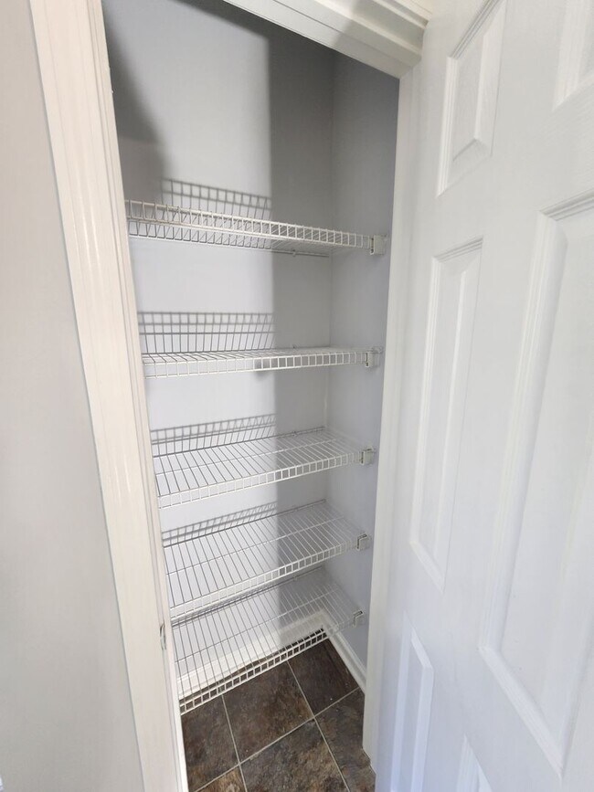 Foto del edificio - Amazing Move In Ready 4 Bedroom 2.5 Bath H...