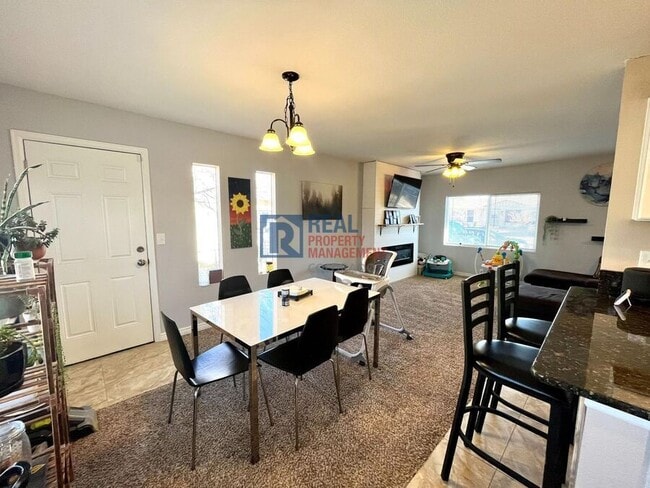 Building Photo - 2550 Bellamy St