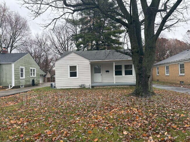 Building Photo - 5663 Norwaldo Ave