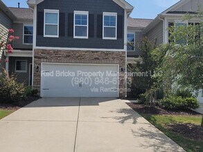 Building Photo - 1410 Bramblewood Dr