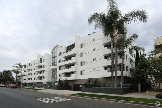 Midvale Towers Apartments Los Angeles Ca Midvale Towers