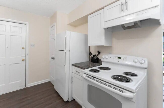 Foto del edificio - 2554 Everett Ave