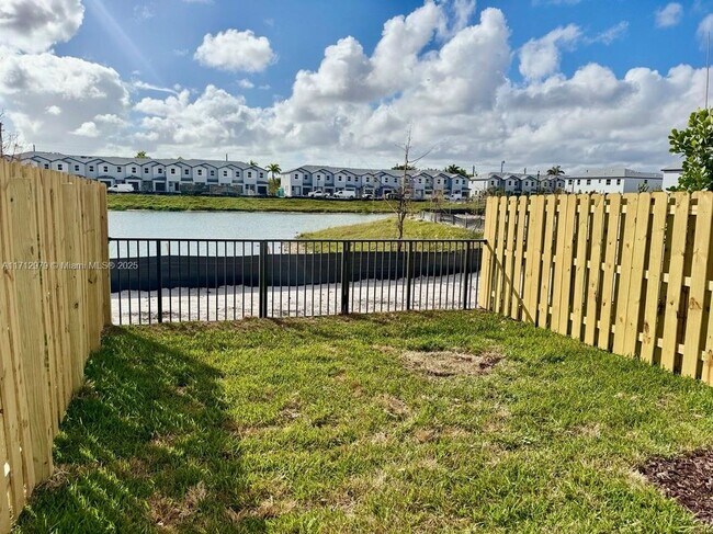 Foto del edificio - 17908 SW 358th St
