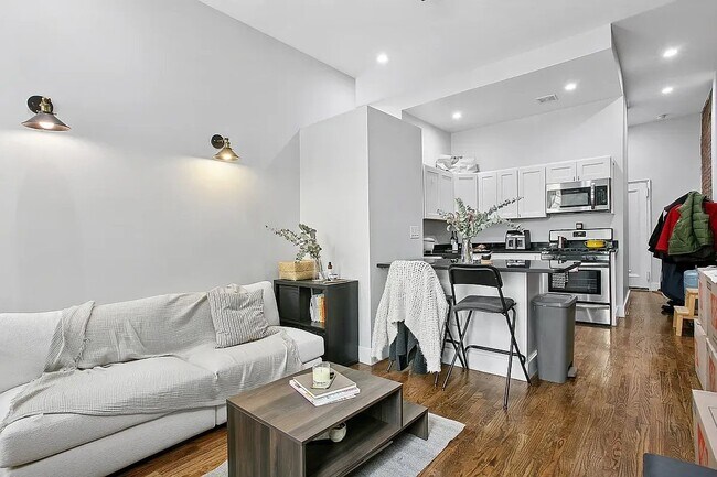 Foto del edificio - 258 Halsey St